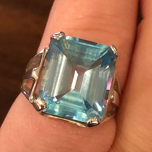 NEW Sterling Silver Rectangle Cut Blue Topaz Ring Sz 7 - Picture 7 of 8